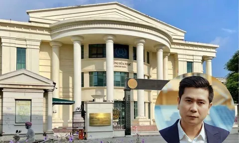 Hồ Hoài Anh đến trình diện, giải trình