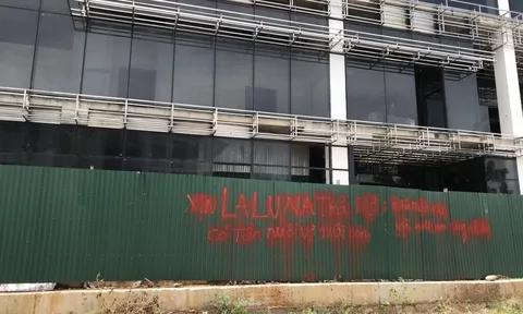 Cận cảnh dự án Bến du thuyền Hoàng Gia Nha Trang chậm tiến độ bị ngân hàng rao bán để thu nợ