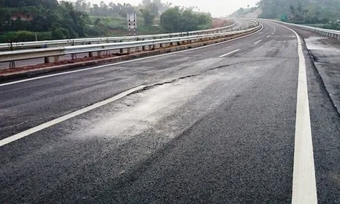 VEC chậm trễ sửa chữa hư hỏng mặt đường cao tốc Nội Bài – Lào Cai