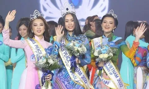 Trần Thị Ban Mai – thông dịch viên sinh năm 2000 đăng quang Miss Peace Vietnam 2022