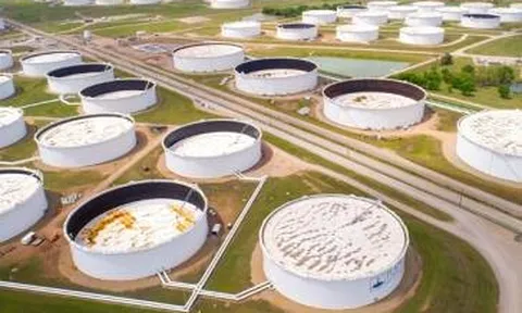 Giá xăng dầu hôm nay 14/9: Biến động trái chiều sau khi mất gần 1% vì dữ liệu kinh tế Mỹ