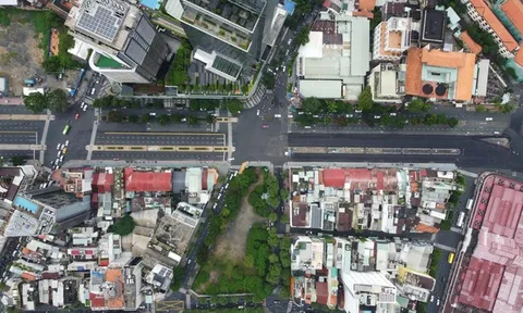 Chi tiết 2 dự án bỏ hoang hàng chục năm, cỏ mọc um tùm trên đất vàng giữa TP HCM