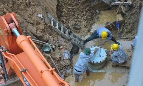 Nước sạch sông Đà gặp sự cố ngoài ý muốn, vận hành lại trong chiều 22/9