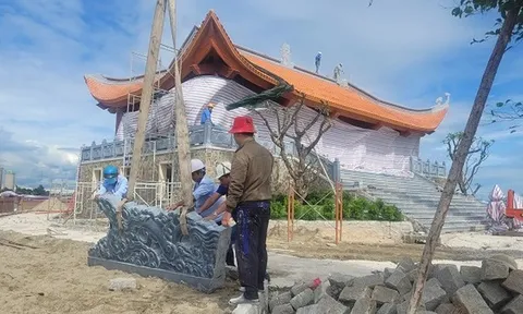 Khẩn trương xử lý 'đền Phúc Giang' xây trái phép trong cảng Mỹ Xuân