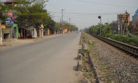 Hà Nội: Chính quyền có 'làm ngơ' cho công trình mọc trên đất NN?