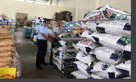Phát hiện cơ sở kinh doanh gần 5 tấn phân bón kém chất lượng