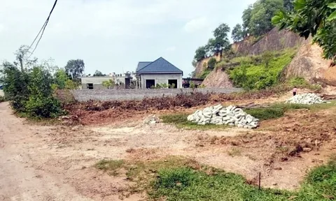 Phổ Yên (Thái Nguyên): Phó Chủ tịch UBND xã Minh Đức bán đất không đủ điều kiện chuyển nhượng, lấy tiền tỷ của người dân?