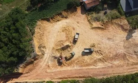 Xẻ đồi, khoét núi trái phép ở xã Thành Công: Gia hạn đình chỉ 2 lãnh đạo xã