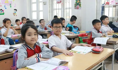 Từ 1/7, phụ huynh Hà Nội chính thức đăng ký tuyển sinh đầu cấp trực tuyến
