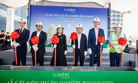 Masterise Homes chính thức cất nóc LUMIÈRE Boulevard
