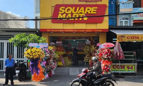 Khai trương siêu thị Square Mart, gia nhập đường đua bán lẻ