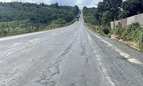 Hộp thư ngày 2/6: Công trường khai thác cát trong khu công nghiệp rộng 370ha