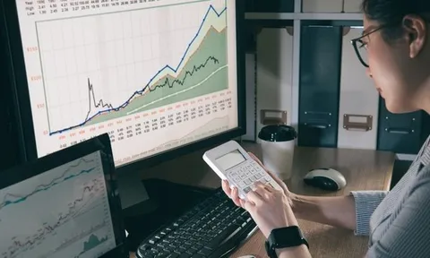 Cơ hội tích lũy cổ phiếu cho chặng đường đầu tư "dài hạn"