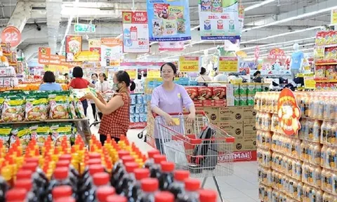 Từ ngày mùng 3 Tết, thị trường hàng hóa bắt đầu sôi động hơn