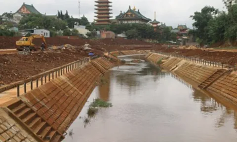 Điều tra, làm rõ sai phạm tại Dự án kè chống sạt lở suối Hội Phú, TP Pleiku