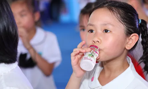 Sân chơi của Vinamilk nhân ngày 1/6 thu hút hàng ngàn trẻ em tham gia