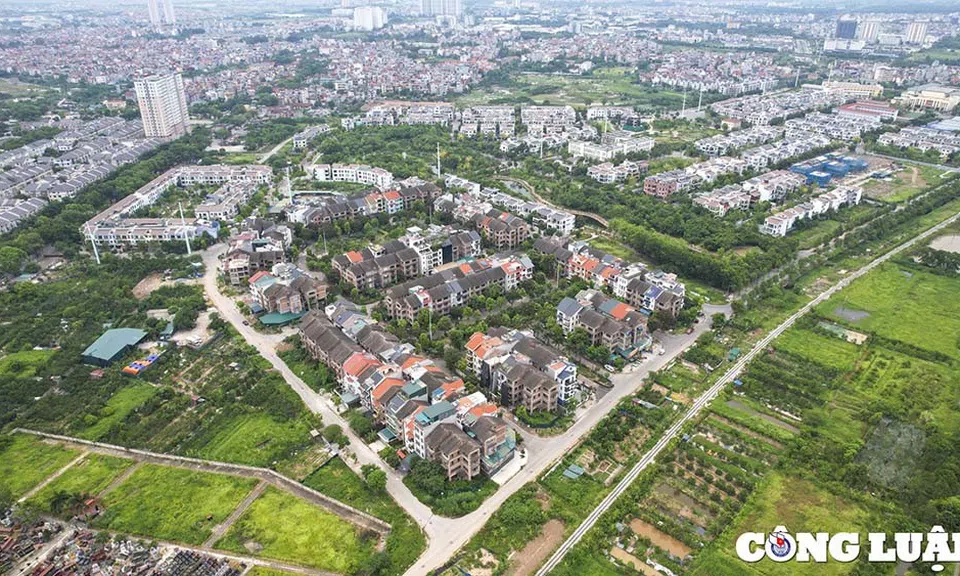 Hà Nội: Cỏ dại mọc 'bủa vây' dự án nghìn tỷ KĐT sinh thái Xuân Phương